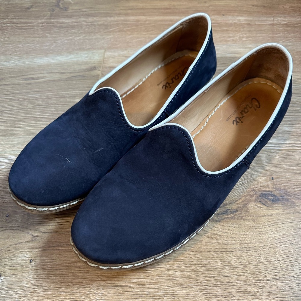 Charix men’s size 44 shoes, blue suede w white contrast